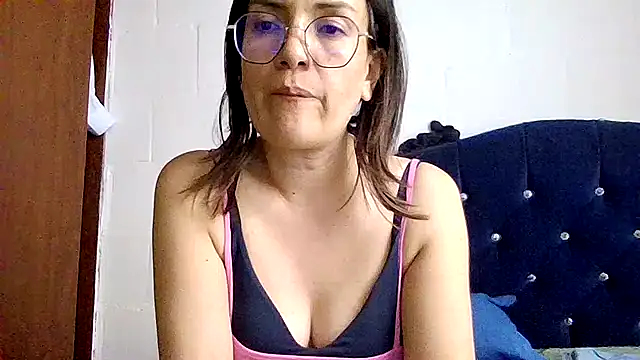 Онлайн чат XXX princessbella93
