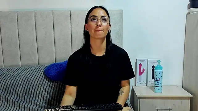 anny_roberts' Live XXX Chat