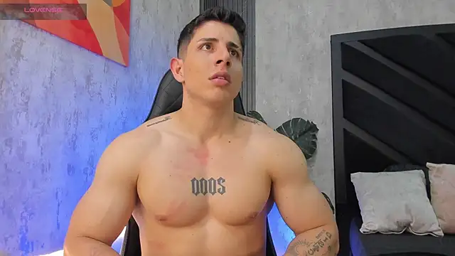 Show modela Johan_Williams_07 na web-kameri