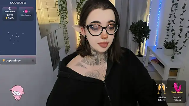 Dixi_Pixi_ Chat XXX live