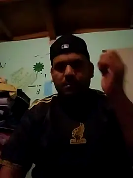 Loko4204ff37b Show in webcam