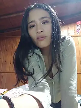 Hanha00 Adlı Modelin Canlı XXX Sohbeti