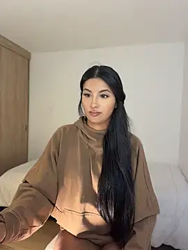 Kimm_khalifa élő XXX-chatje