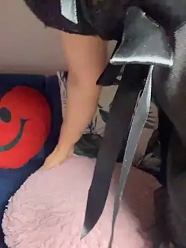 Alana_Queen_X Adlı Modelin Canlı XXX Sohbeti