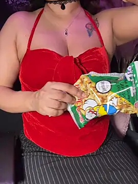 Alana_Queen_X Adlı Modelin Canlı XXX Sohbeti