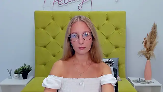 LolaWilsons Adlı Modelin Canlı XXX Sohbeti