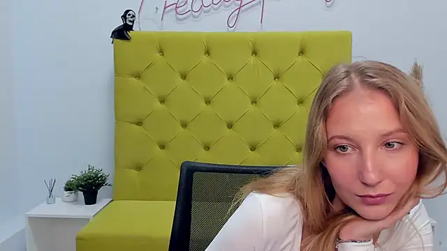 LolaWilsons: απευθείας συνομιλία ΧΧΧ