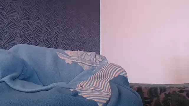 Chat soba uživo modela Freyja_eter