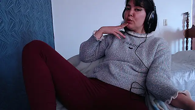 XXX chat uživo modela Freyja_eter