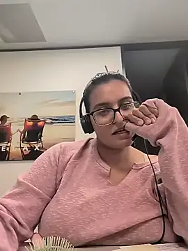 pvinkilla's Live XXX Chat