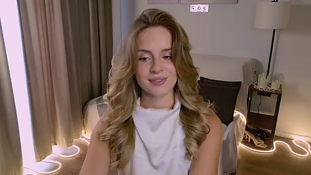 RozzitaBedberry Adlı Modelin Canlı XXX Sohbeti