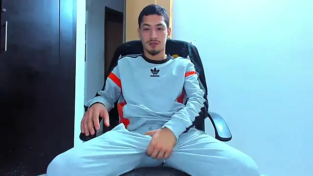 Chandler_ken Adlı Modelin Web Kamerası Şovu