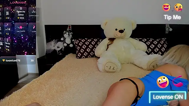 Hanna_Becrett17 Adlı Modelin Canlı XXX Sohbeti