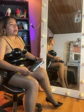 XXX chat uživo modela LiaTaylorr