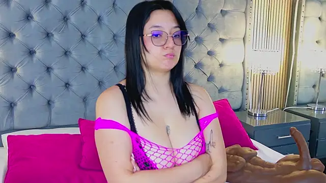 Chatroom XXX en direct de SamantaG