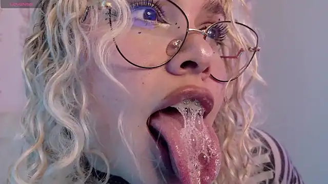 Haelycuteのウェブカメラショー