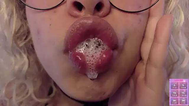 Chat XXX ao vivo de Haelycute