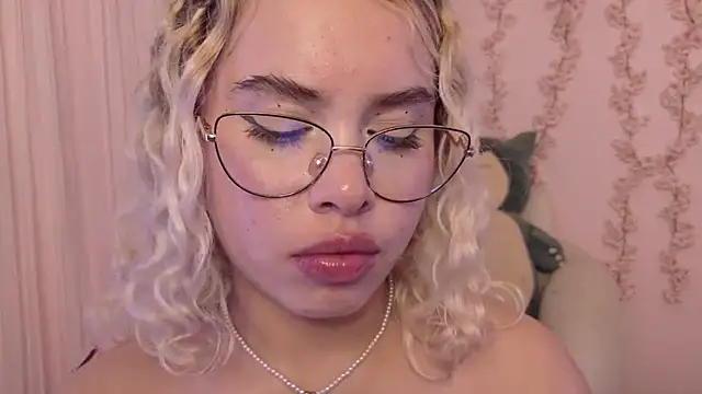 Chat XXX en directo de Haelycute
