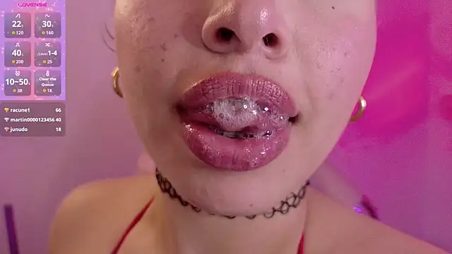 Haelycute's Live XXX Chat