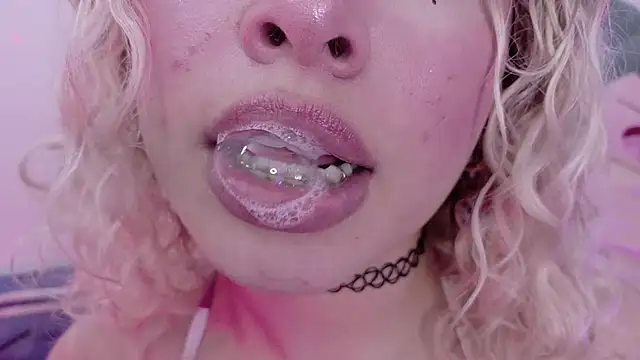 Haelycute Live XXX-Chat