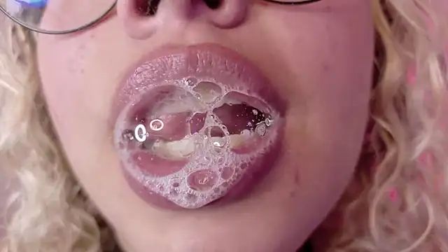 Haelycute Live XXX-chat