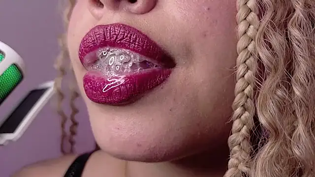 Chat XXX ao vivo de Haelycute