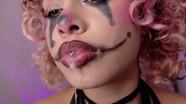 Show modela Haelycute na web-kameri