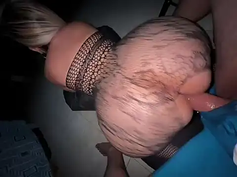 Show modela Elithee__ass___ na web-kameri
