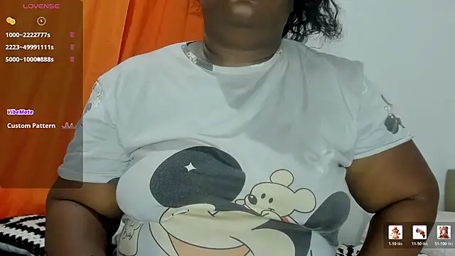 lilybaudyn_ 现场XXX聊天