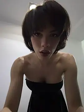 Show modela Carlita_cute na web-kameri