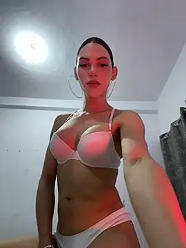 Carlita_cute Webcam Show