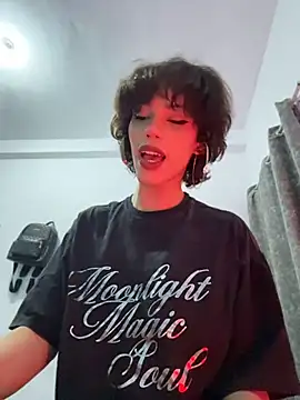 Carlita_cute Adlı Modelin Web Kamerası Şovu
