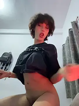 Show modela Carlita_cute na web-kameri