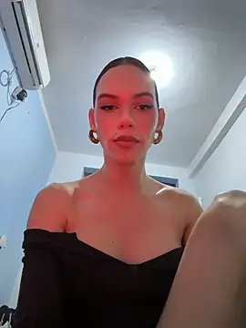 Pokazy przed kamerką – Carlita_cute