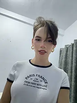 Carlita_cute's Webcam Show