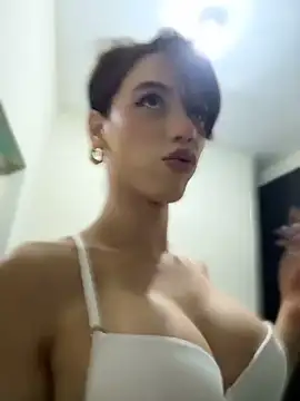 Carlita_cute's Webcam Show