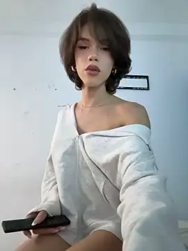 Carlita_cute's Webcam Show