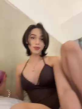 Pokazy przed kamerką – Carlita_cute