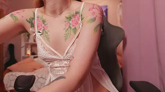LolaRozzie 라이브 XXX 채팅