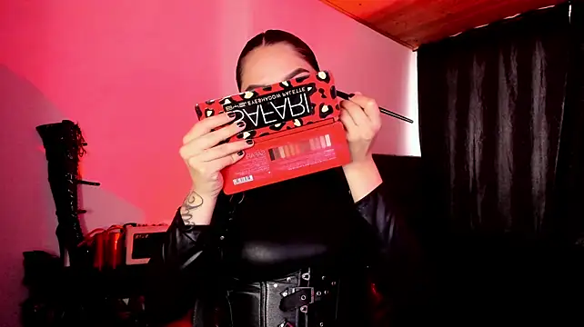 MistressVenena Obrolan Langsung XXX