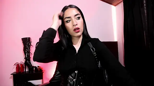 MistressVenena Chat XXX live