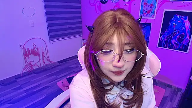 XXX chat uživo modela Miwa_violet