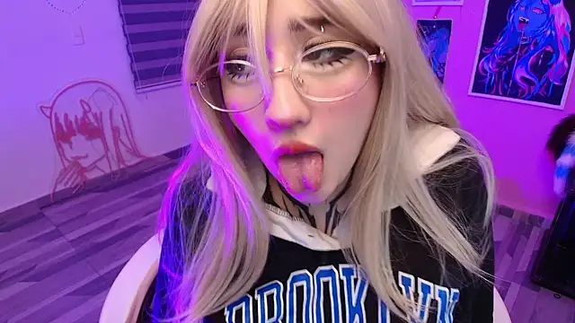 Chat +18 de Miwa_violet ao vivo