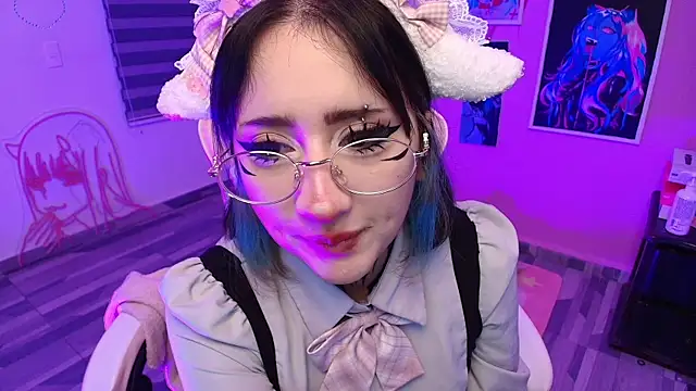 Miwa_violet Chat XXX in diretta