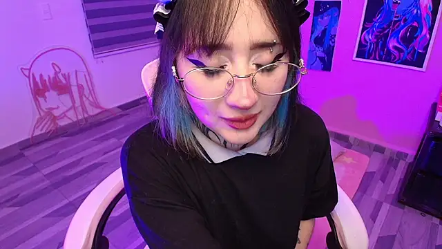 Miwa_violet's Live XXX Chat