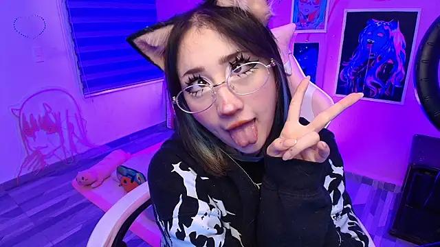 Miwa_violet Adlı Modelin Canlı XXX Sohbeti