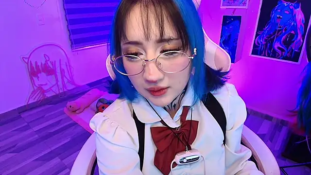 Miwa_violet Show in webcam