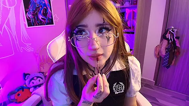 Онлайн чат XXX Miwa_violet