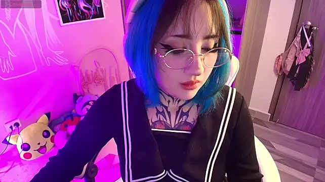 Miwa_violet Show in webcam
