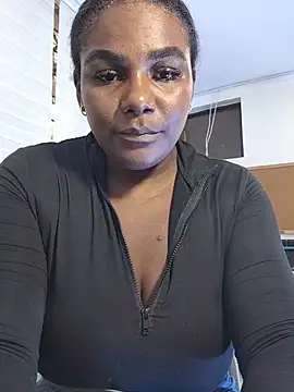 Show de MAREIA_25 na webcam